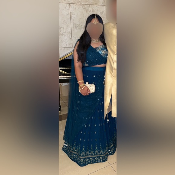 Teal/blue Indian lehenga - Picture 2 of 3